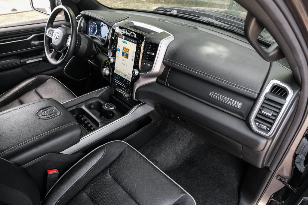 Used 2023 RAM 1500 Laramie AWD/4WD image 23