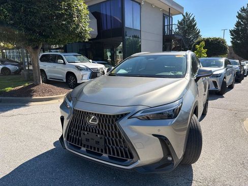Used 2024 Lexus NX 350 AWD image 2