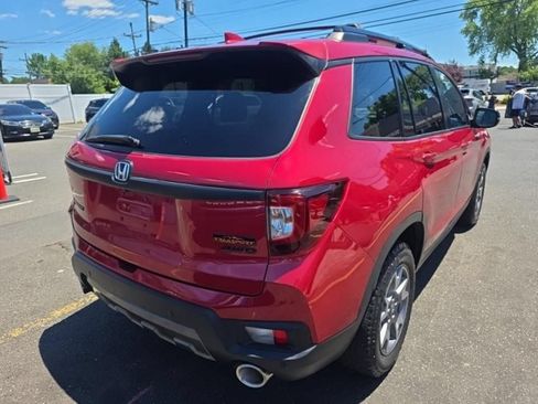 Used 2022 Honda Passport TrailSport image 5