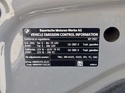 Used 2021 BMW 540i w/ M Sport Package RWD image 31