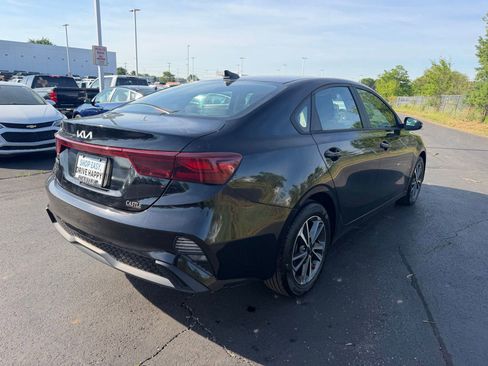 Used 2023 Kia Forte LXS w/ LXS Technology Package FWD image 7