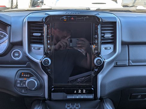 New 2026 RAM 1500 Big Horn AWD/4WD image 18