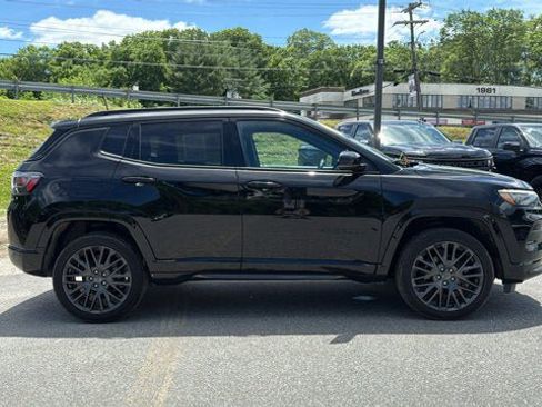 Certified 2022 Jeep Compass High Altitude AWD/4WD image 5