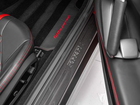 Used 2019 Ferrari 812 Superfast Base image 32