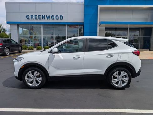 Used 2025 Buick Encore GX Preferred FWD image 2