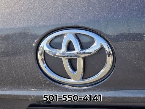 Used 2023 Toyota Highlander L image 12