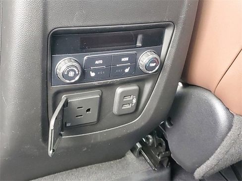 Certified 2020 Buick Enclave Avenir w/ Avenir Technology Package image 12