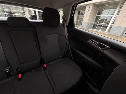 Used 2025 Kia Sportage LX image 41