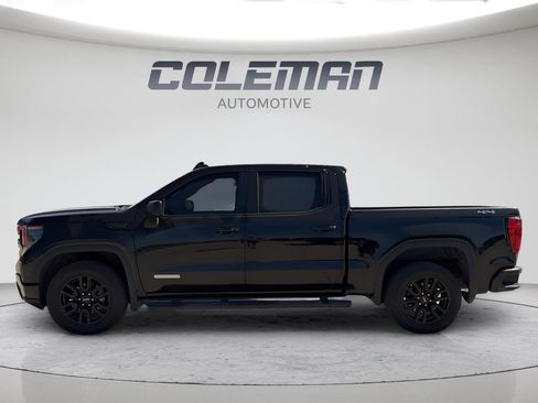 Used 2022 GMC Sierra 1500 Elevation w/ LPO, Elevation Black Package AWD/4WD image 2