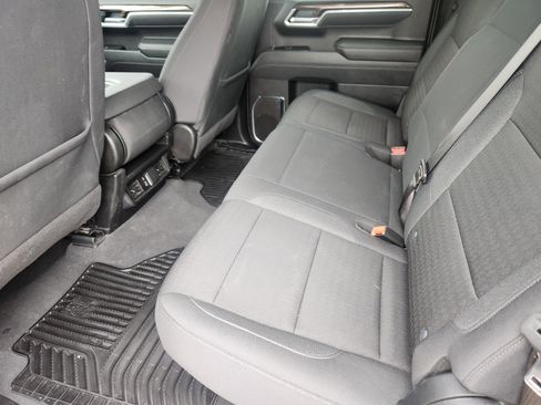 Used 2025 Chevrolet Silverado 1500 LT image 19