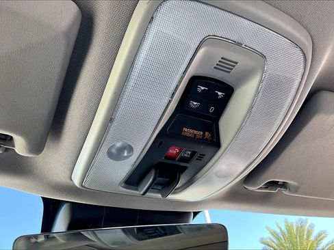 Used 2017 Volvo XC60 T5 Inscription image 33