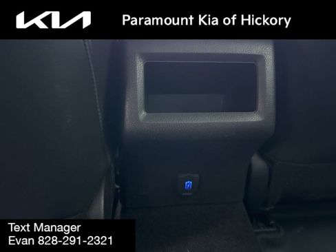 Used 2024 Toyota Camry SE image 13