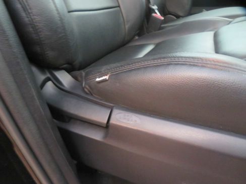 Used 2019 Toyota Tundra SR5 AWD/4WD image 27