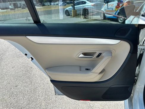Used 2016 Volkswagen CC R-Line FWD image 21