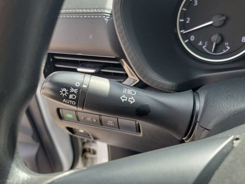 Used 2024 Nissan Sentra SV FWD image 28