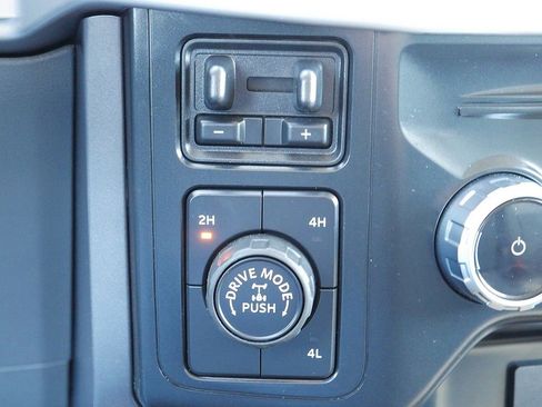 Used 2023 Ford F150 XLT w/ Equipment Group 302A High image 38