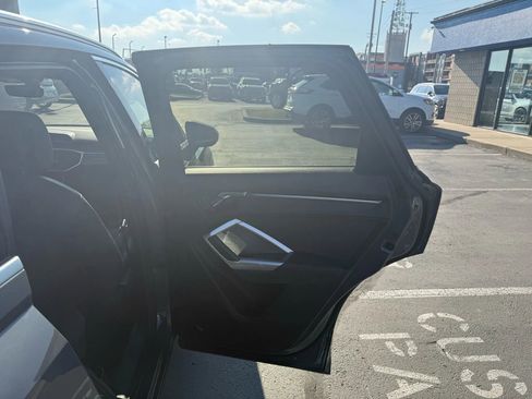 Used 2020 Audi Q3 2.0T Premium w/ Convenience Package image 29