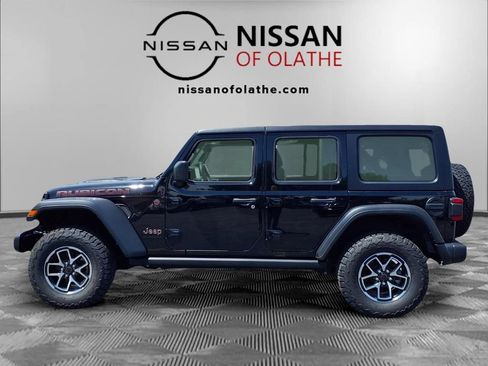 Used 2025 Jeep Wrangler Unlimited Rubicon AWD/4WD image 22