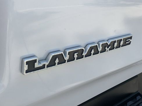 Used 2019 RAM 1500 Laramie image 10