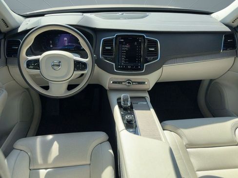 Certified 2024 Volvo XC90 B6 Ultimate w/ Protection Package Premier image 15