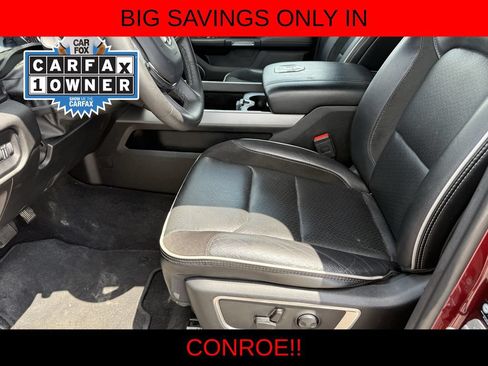Used 2025 RAM 1500 Laramie AWD/4WD image 9