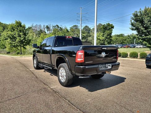 Used 2022 RAM 2500 Laramie AWD/4WD image 6