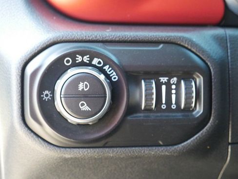 Used 2021 Jeep Gladiator Rubicon image 26