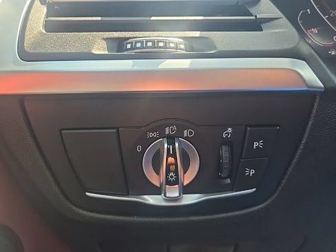 Used 2022 BMW X3 xDrive30i AWD/4WD image 13