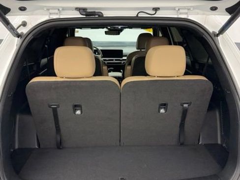 Used 2024 Kia Sorento SX Prestige w/ Olive Brown Leather Package AWD/4WD image 9