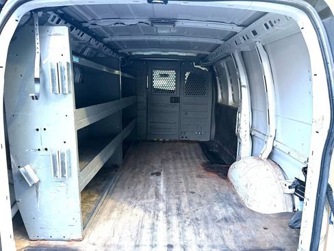 Used 2013 Chevrolet Express 2500 RWD image 14