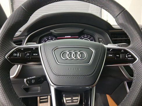 Used 2025 Audi RS 7 Performance image 15
