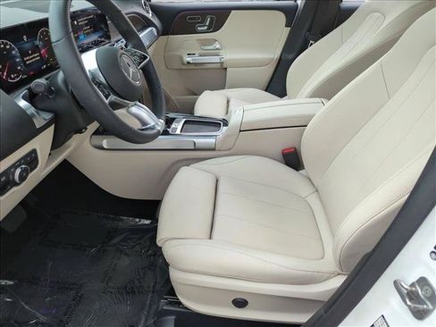 Used 2026 Mercedes-Benz GLB 250 image 16