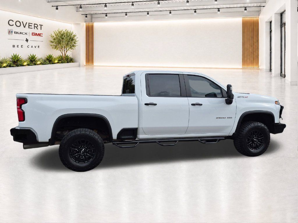Used 2025 Chevrolet Silverado 2500 ZR2 w/ Technology Package AWD/4WD image 14