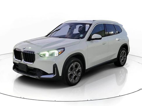 Used 2023 BMW X1 xDrive28i image 2