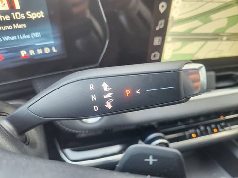 Used 2026 Chevrolet Equinox LT FWD image 23