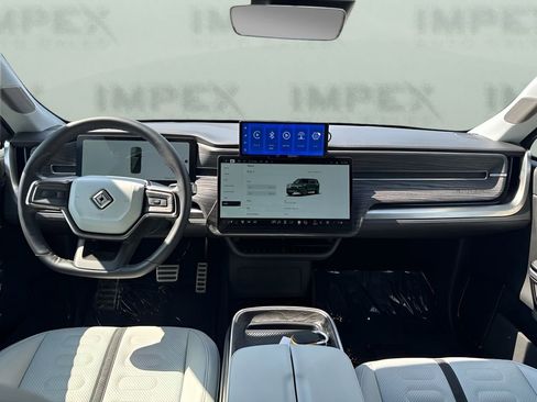 Used 2023 Rivian R1S Adventure AWD/4WD image 13