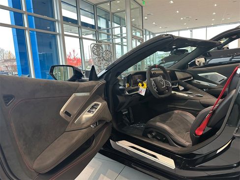 New 2026 Chevrolet Corvette Stingray Premium Conv w/ Z51 Performance Package image 17
