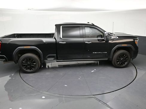 Used 2023 GMC Sierra 2500 Denali w/ Denali Black Diamond Edition AWD/4WD image 20