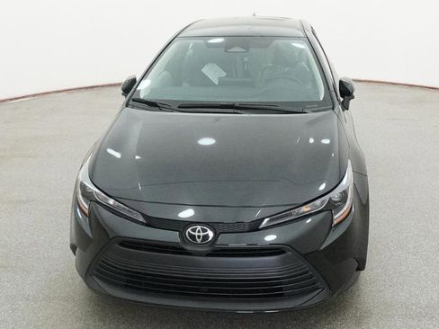 New 2026 Toyota Corolla LE FWD image 2