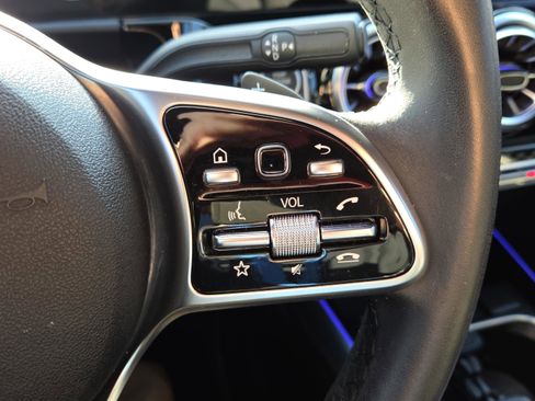 Used 2022 Mercedes-Benz GLA 250 image 30