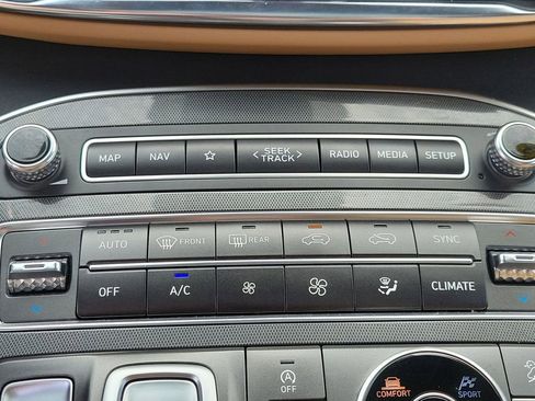 Used 2022 Hyundai Santa Fe Calligraphy image 30