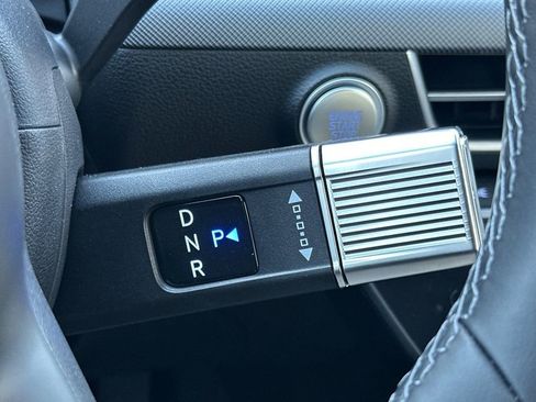 New 2025 Hyundai Sonata Limited FWD image 18
