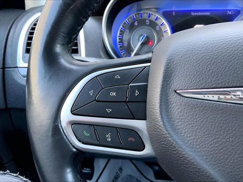 Used 2019 Chrysler 300 Touring w/ Sport Appearance Package AWD/4WD image 18