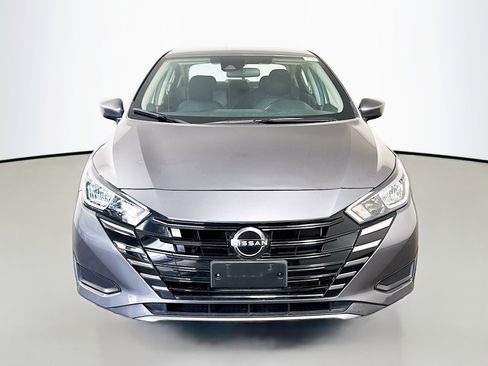 Used 2024 Nissan Versa SV w/ Trunk Package image 2