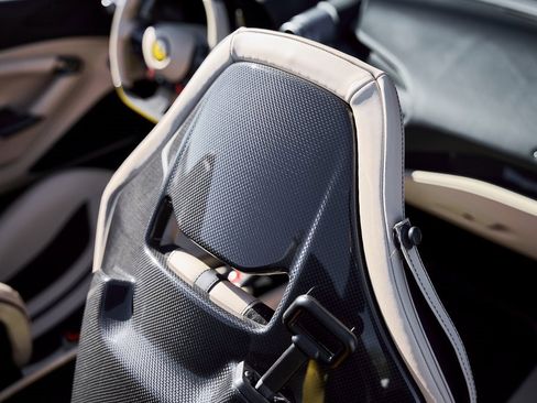 Used 2022 Ferrari F8 Tributo image 48