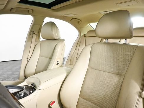 Used 2016 Lexus LS 460 AWD w/ Comfort Package image 5