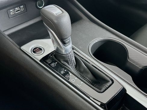 Used 2025 Nissan Altima 2.5 S image 24