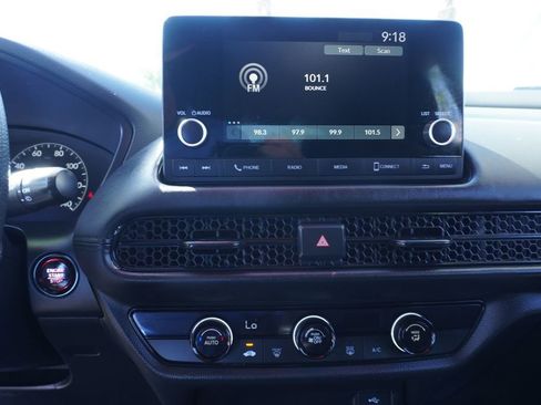 Used 2025 Honda HR-V LX image 19