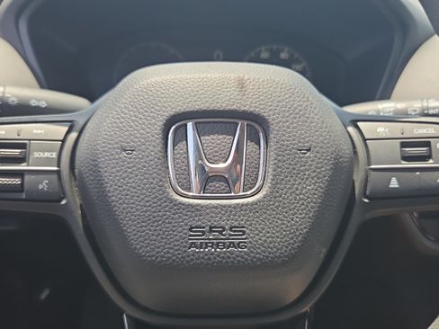 Used 2023 Honda HR-V LX image 27