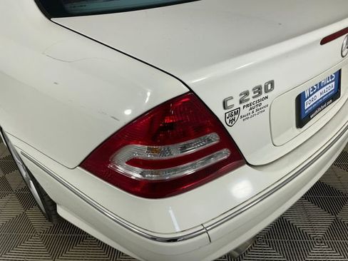 Used 2005 Mercedes-Benz C 230 Sedan image 14